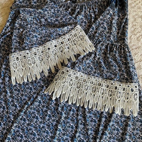 Win Win Boho Floral Tunic Size L-XL - Picture 8 of 10